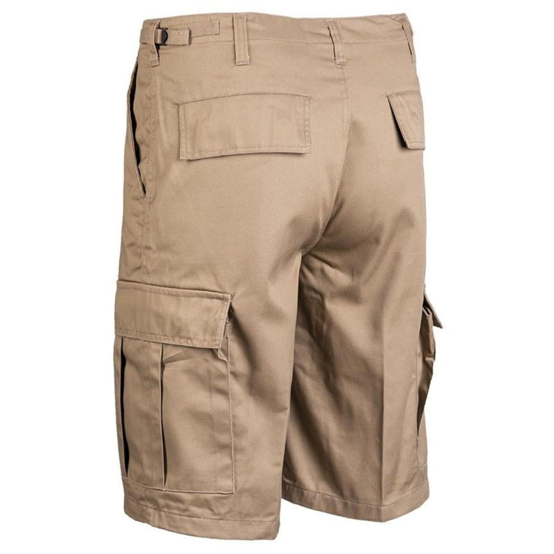 Khakifarbene Bermudashorts im Army-Stil der Marke Mil-Tec für Kampfuniformen und Militär-Cargoshorts