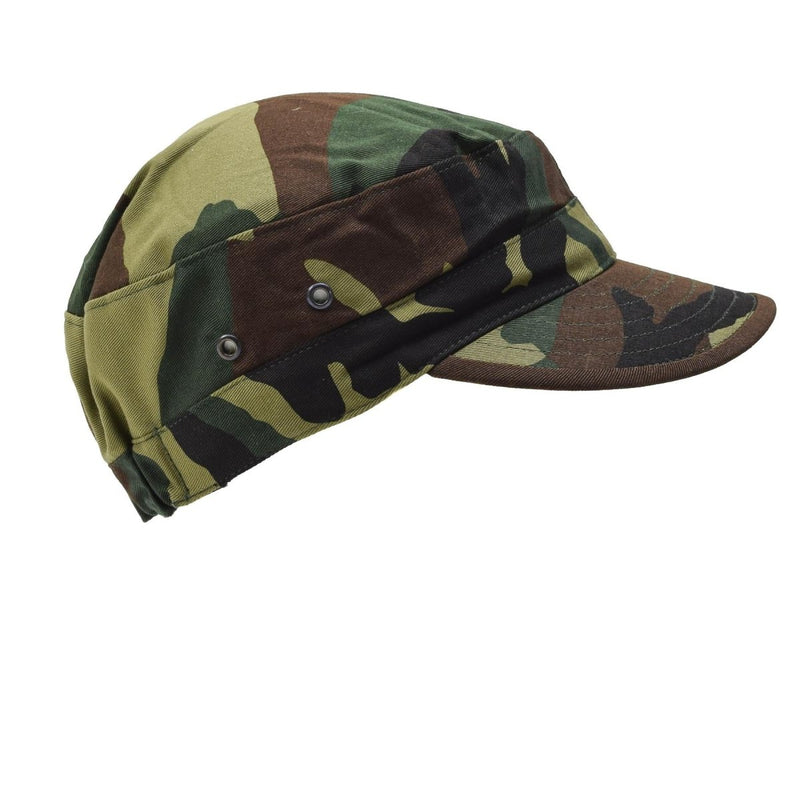 Original italienische Militär-Kampfmütze, Woodland-Camouflage, Belüftungsösen